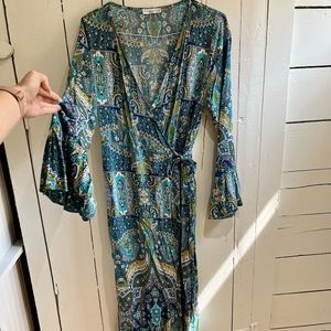 Patterned wrap dress